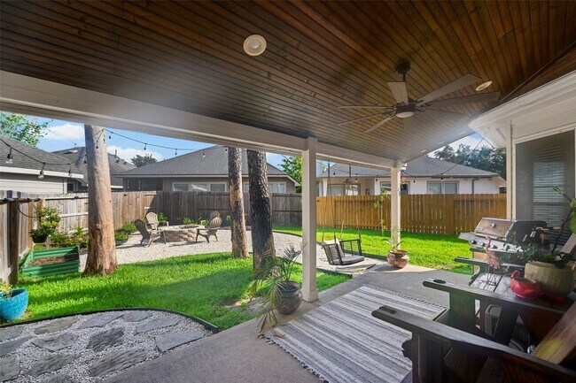 Building Photo - 13718 Cardinal Flowers Dr