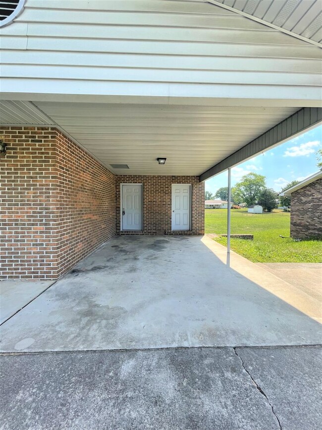 Building Photo - Large 2 bedroom 2 bath duplex in Karns!