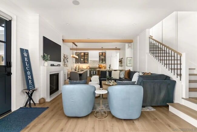 Building Photo - 715 F Ave