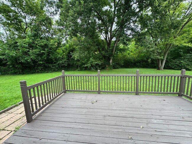 Building Photo - 4409 Sunnybrook Dr