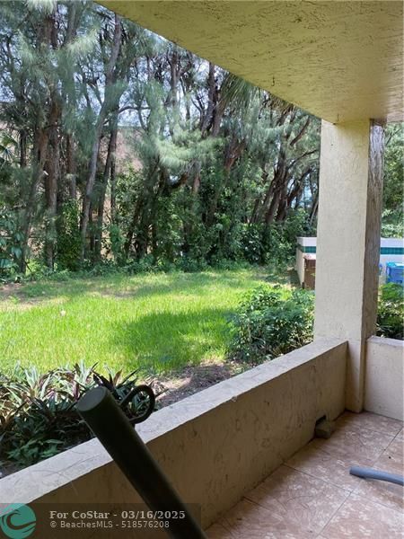 Building Photo - 9999 Summerbreeze Dr