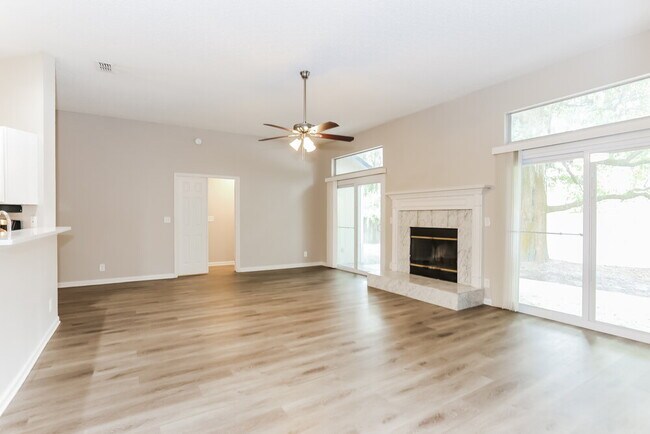 Building Photo - 4358 Jiggermast Ave