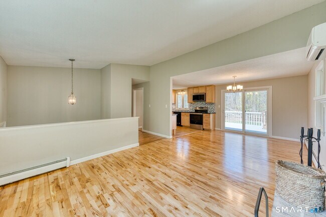 Building Photo - 371 Warrenville Rd