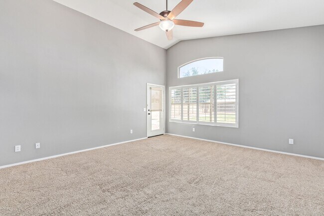 Building Photo - GORGEOUS home in the highly desired Arrowhead Ranch