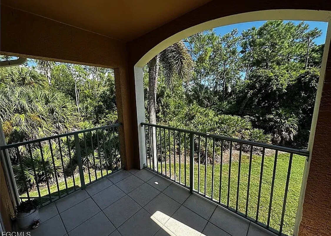 Building Photo - 1270 Wildwood Lakes Blvd