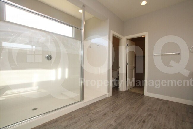 Building Photo - 23157 E Camina Buena Vista