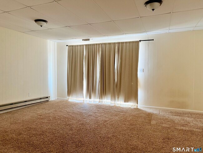 Building Photo - 163 Monticello Dr