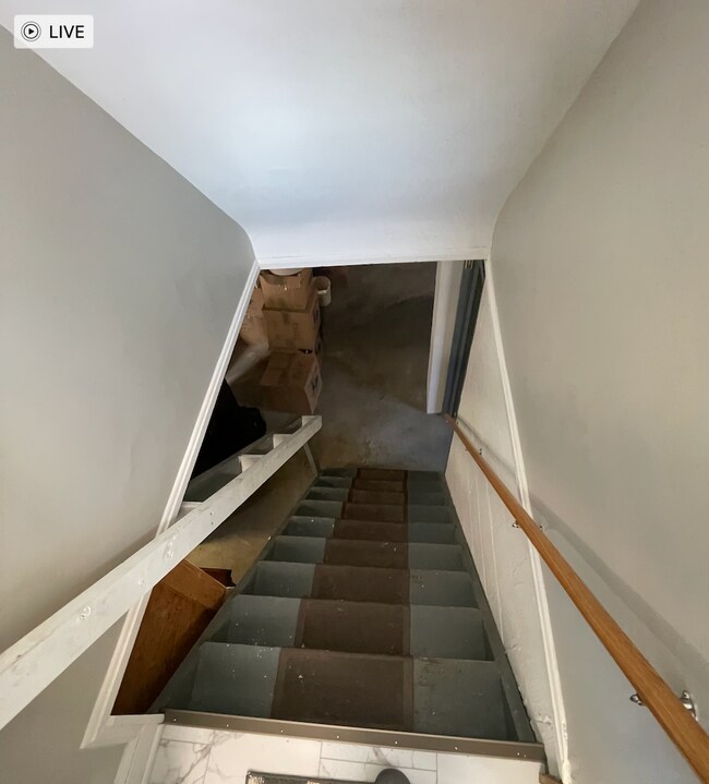 Building Photo - Beautiful Cape Cod 3 bedroom 2 bath- Ellwood City