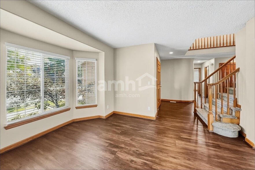 Building Photo - 20912 E Crestline Cir