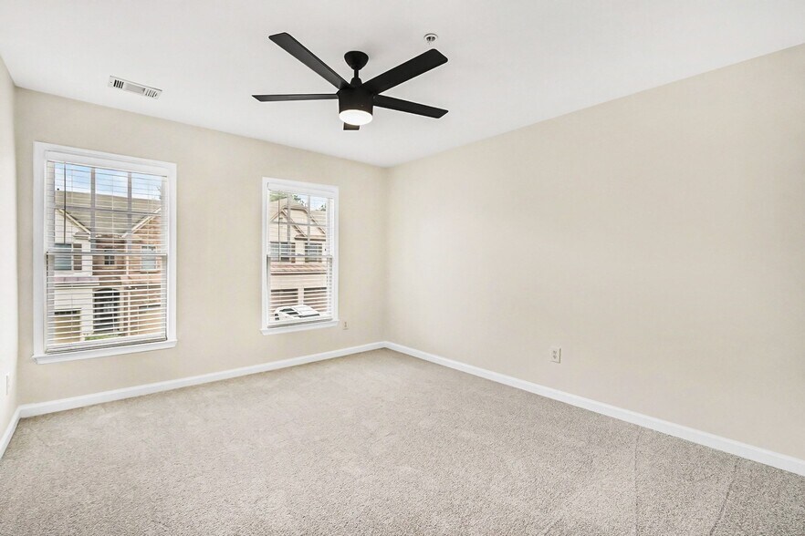 Building Photo - 1645 Caswell Pky