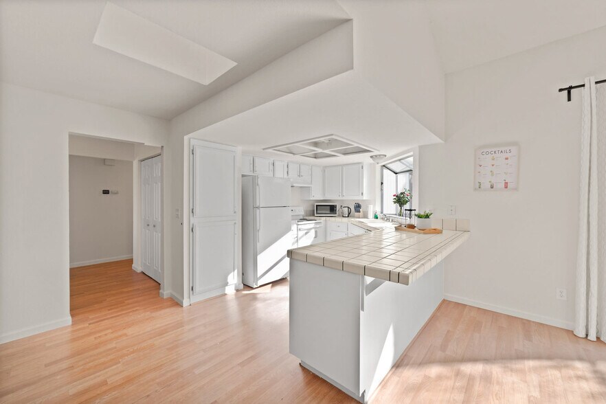 Building Photo - 5242 Sierra Highlands Ct