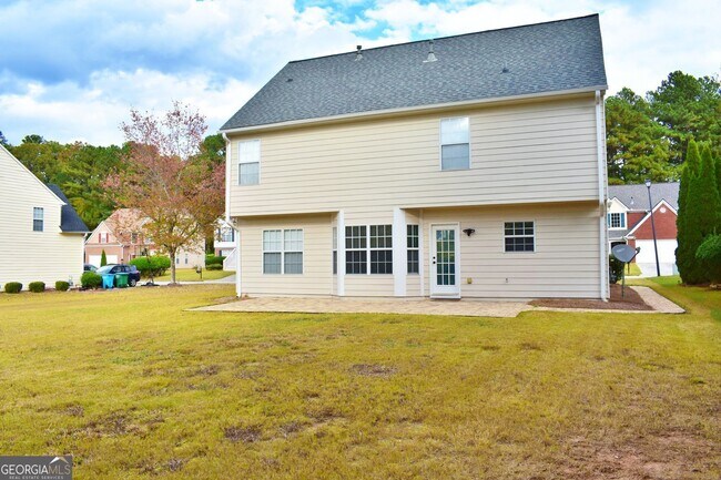 Building Photo - 2015 Lisa Springs Dr SW