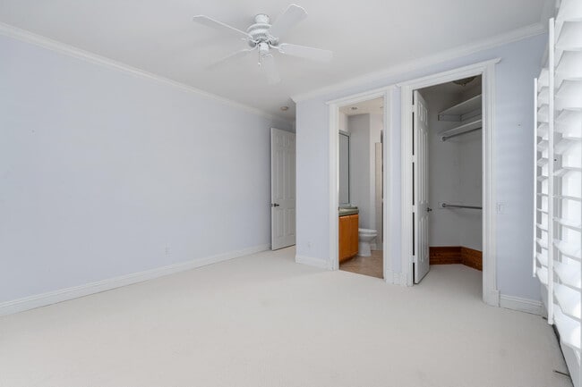 Building Photo - 50665 Spyglass Hill Dr