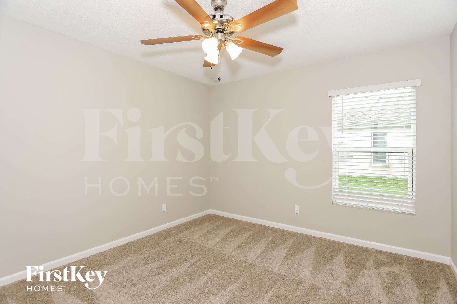 Building Photo - 1732 SW Hilola Ln