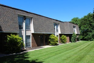 Building Photo - Miamisburg by the Mall