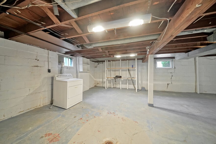 Building Photo - 3940 J St