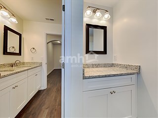 Building Photo - 122 Hyrne Dr