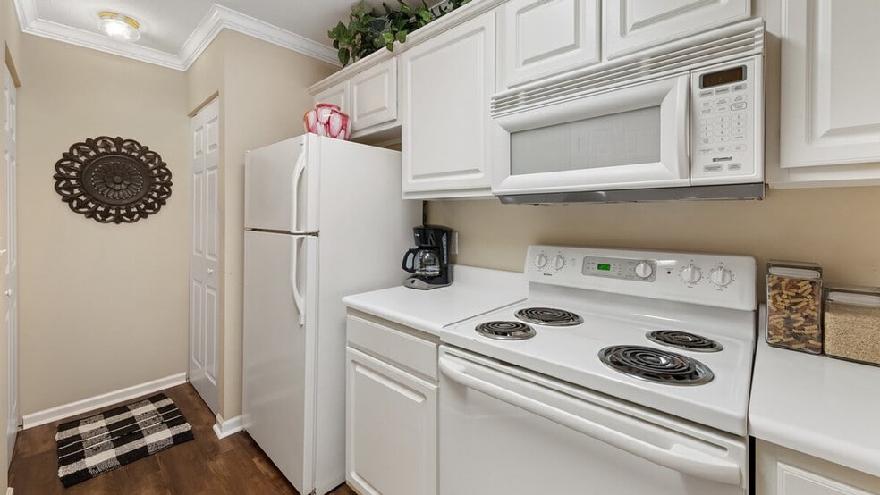 Building Photo - 1041 Blue Stem Dr