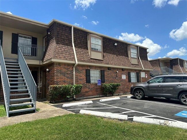 Building Photo - 1751 Moritz Dr