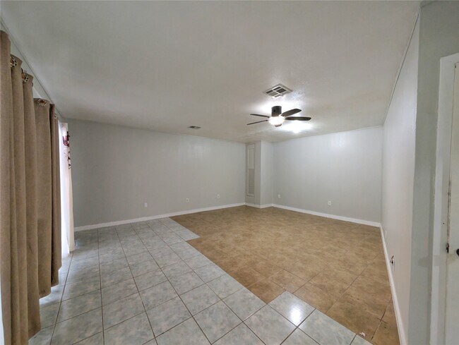 Building Photo - 4919 Connorvale Rd