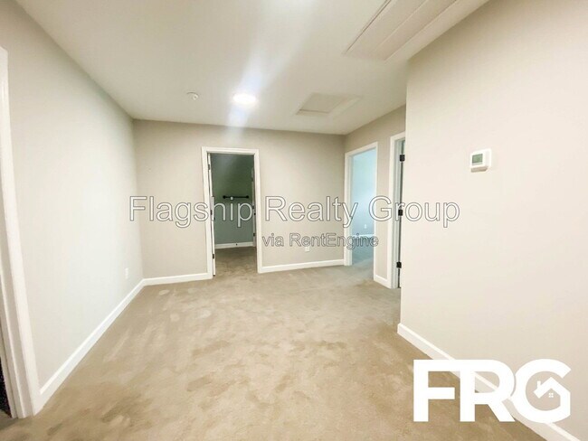 Building Photo - 101 Muirfield Pl