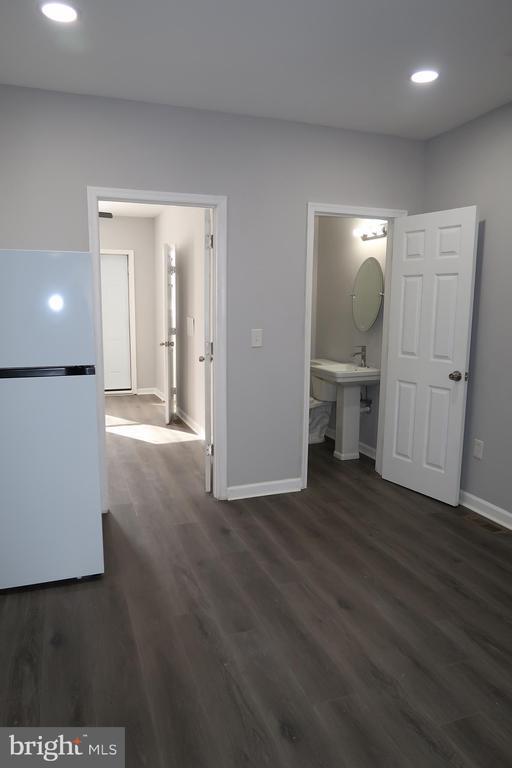 Building Photo - 2833 Brendan Ave