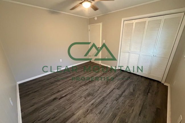 Building Photo - Move-in Special! Limited-Time Leasing Offer!