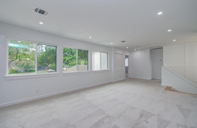 Building Photo - 1607 Big Lake Dr