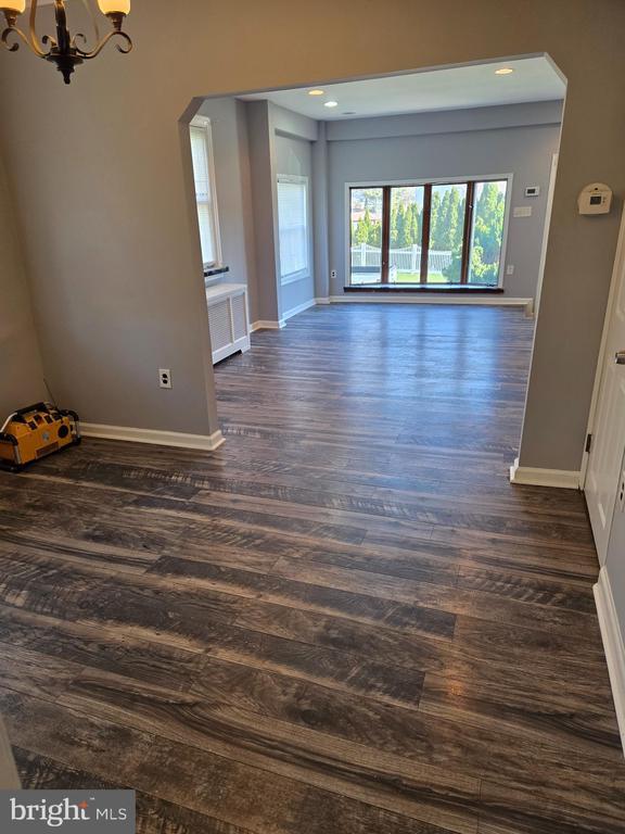 Building Photo - 1954 Kohl St