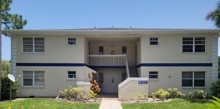 Building Photo - 1522 SE Royal Green Cir