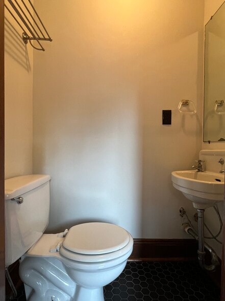 1/2 Bath - 1872 W 47th St