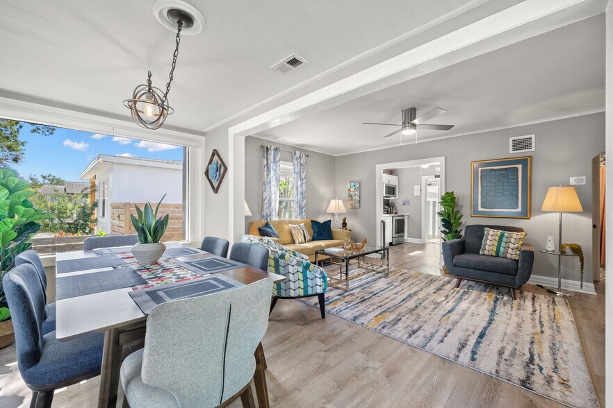 Building Photo - 3950 1st Ave N