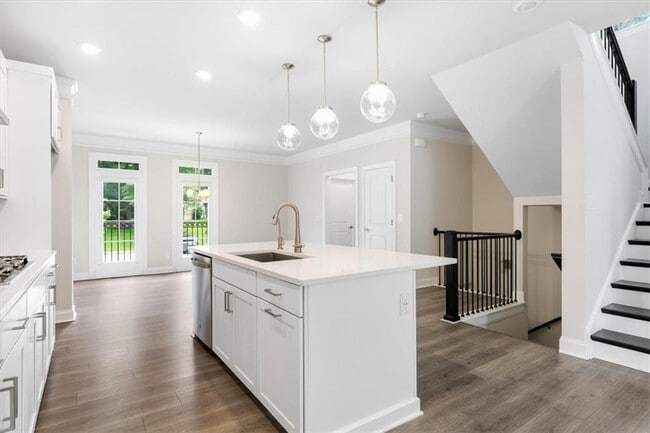 Building Photo - 2560 Clairebrooke Bnd