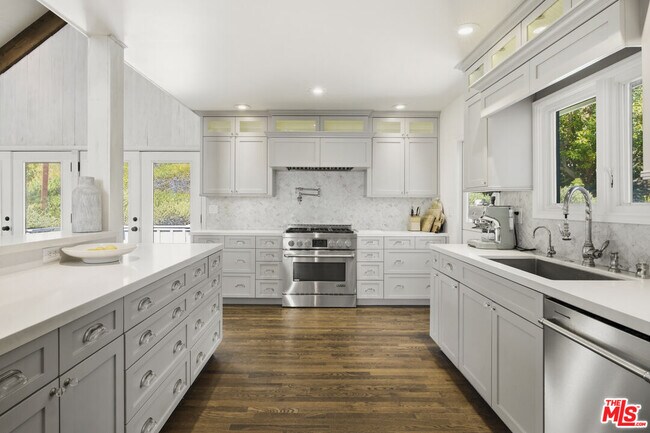 Building Photo - 26723 Latigo Shore Dr