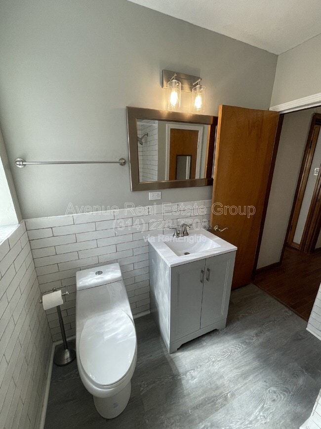 Building Photo - 2944 Moniteau Dr