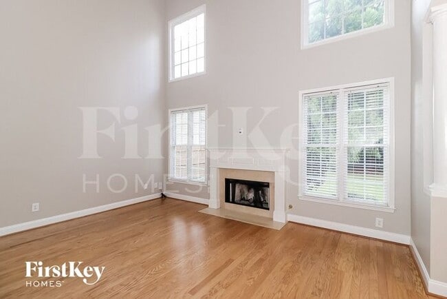 Building Photo - 2023 Barrett Knoll Cir