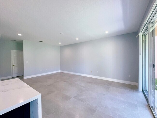 Building Photo - 11577 Big Sky Ct