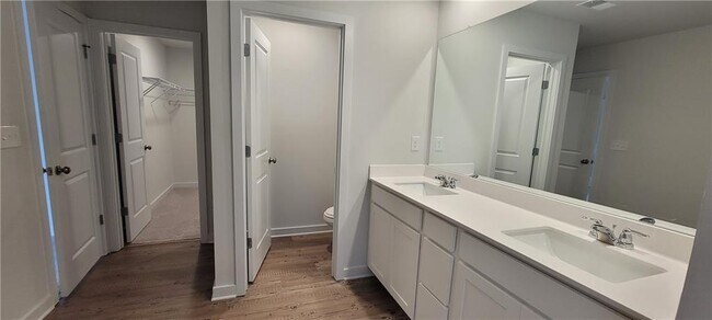 Building Photo - 24 Founders Dr