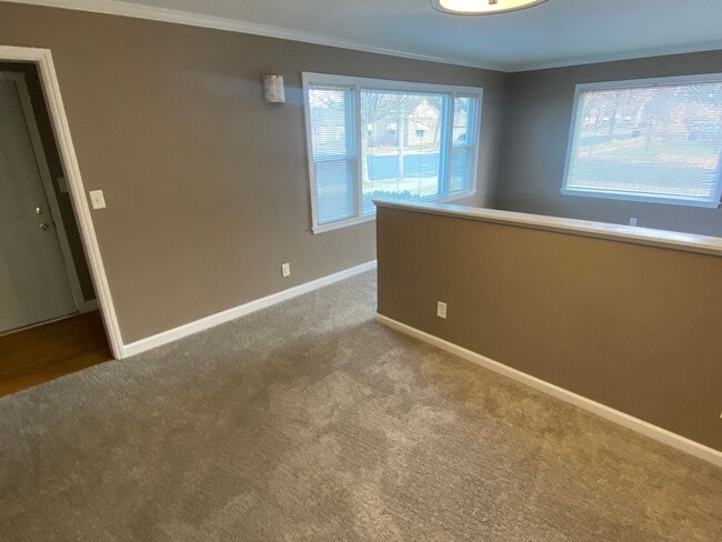 Building Photo - 2-Bedroom 1 Bath Ranch Style Home Near GD Jones Elementary