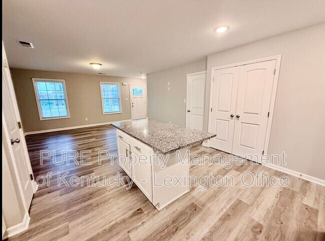 Building Photo - 2014 Dolly Dr