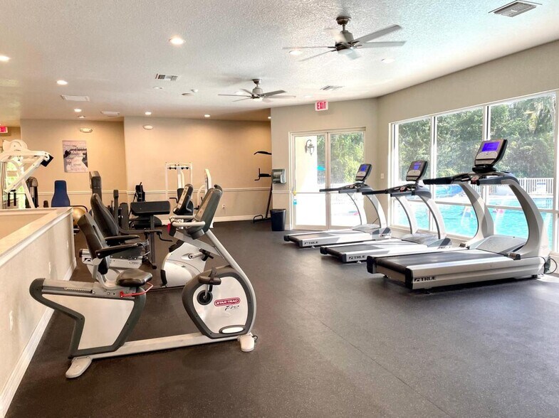 Building Photo - 35315 Whispering Pines Dr