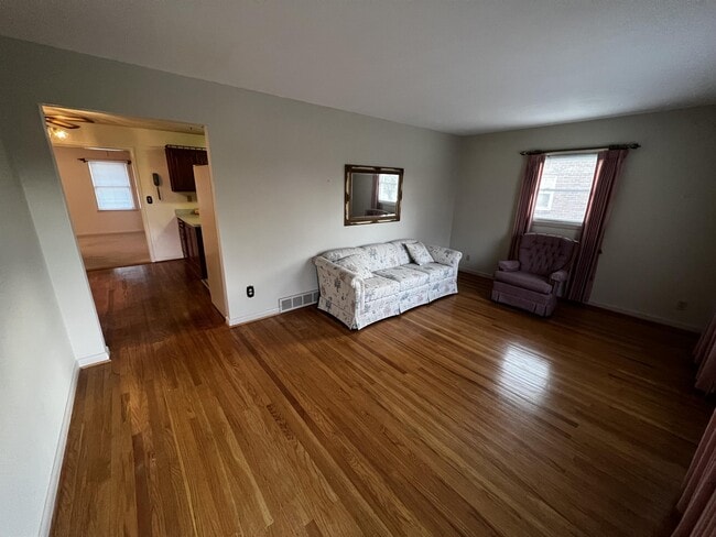Building Photo - 4214 Blossomwood Dr