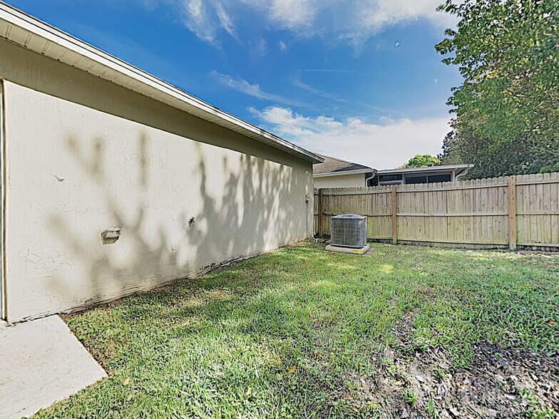 Building Photo - 3556 Alec Dr