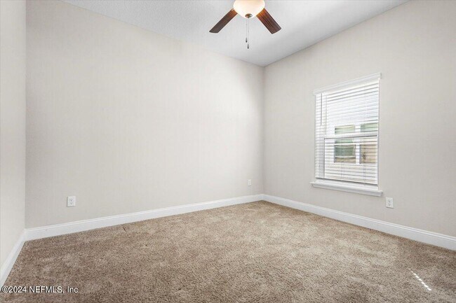 Building Photo - 342 Ness Cir