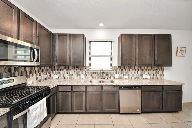Building Photo - 23434 Stahl Creeks Ln