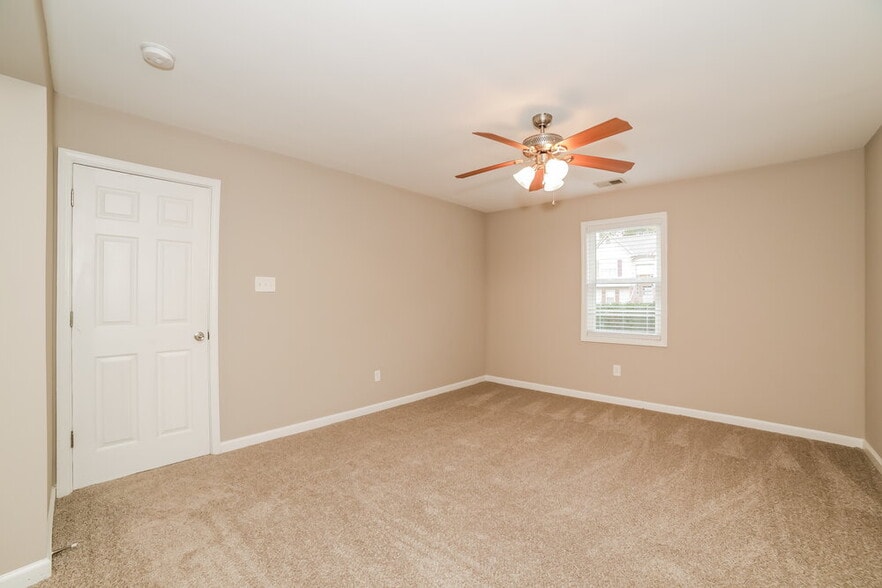 Building Photo - 1118 Marina Ln