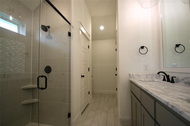 Building Photo - 941 Tesslynn Ave