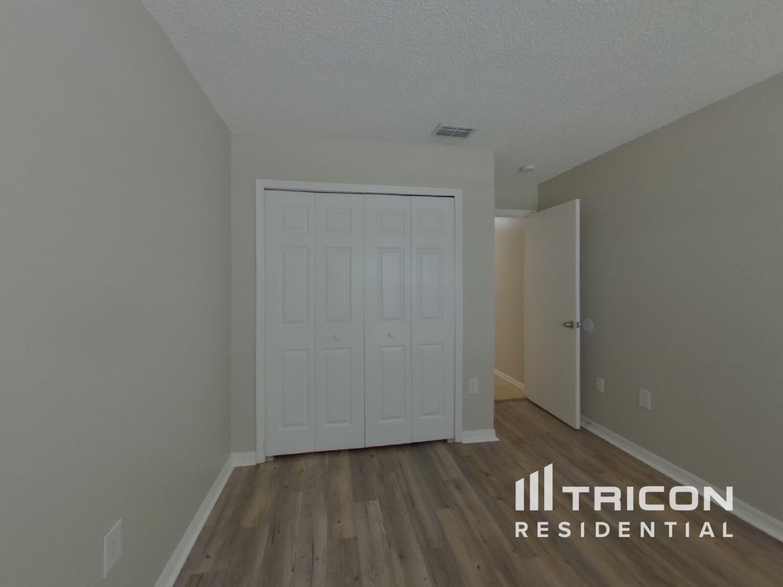 Building Photo - 321 Placid Lake Dr