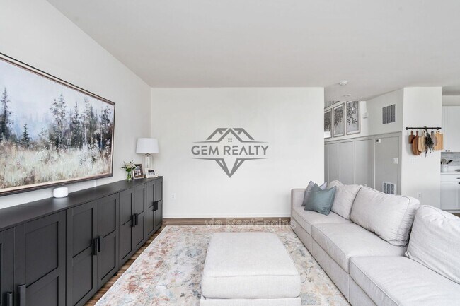 Building Photo - 7812 Bexley Ln