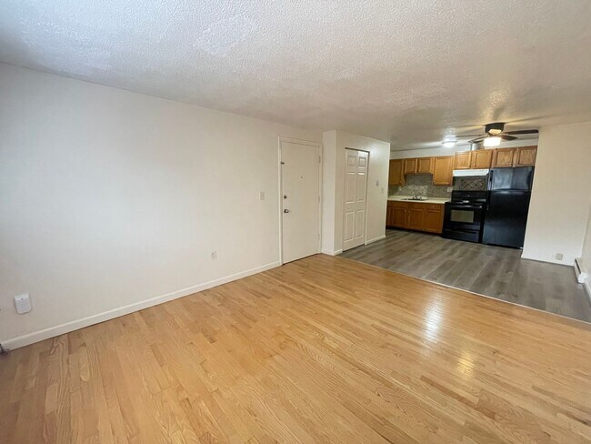 Building Photo - 175 Loudon Rd